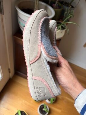 Sorel tremblant II slippers